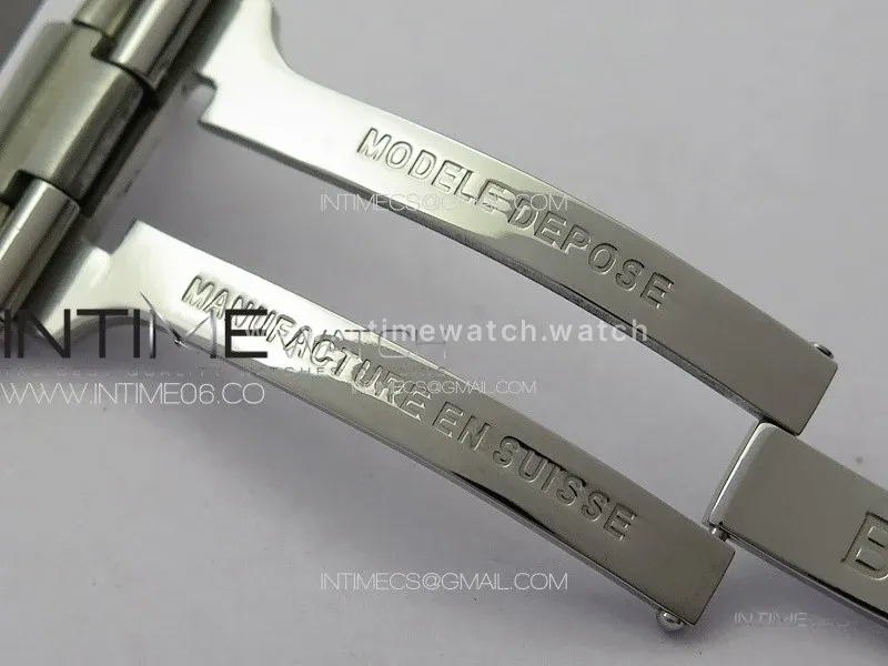 Avenger Chrono SS White Second hand B50 Black Dial on SS Bracelet A7750
