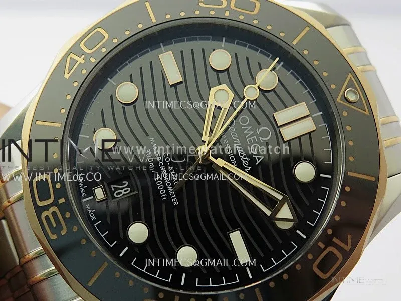 Seamaster Diver 300M Black Ceramic Bezel SS/RG V4 VSF 1:1 Best Edition Green Dial On SS/RG Bracelet Super Clone Asian 8800
