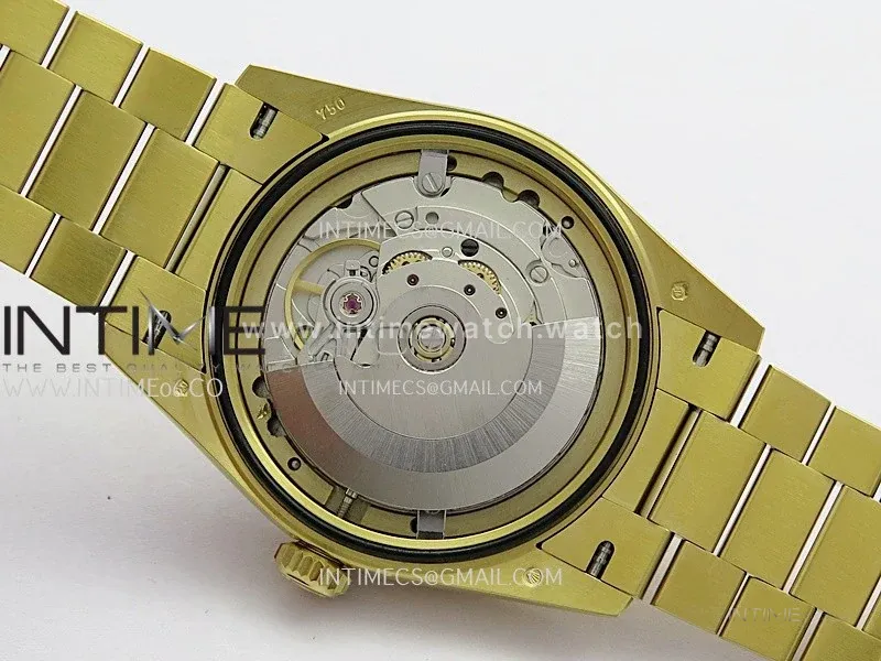 Daydate 36 128238 Malachite Diamond Marker Dial in Yellow Gold
