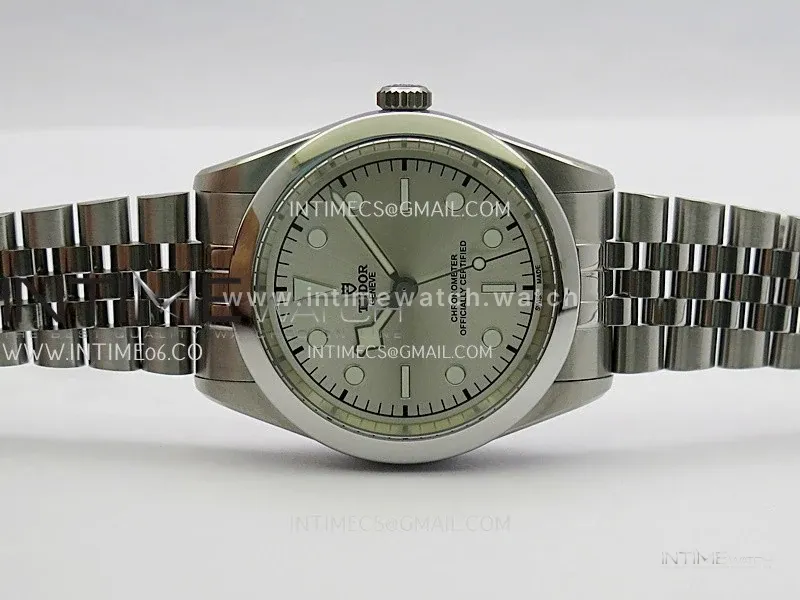 Black Bay 41mm SS HTF 1:1 Best Edition Silver Dial On SS Jubilee Bracelet Asian 5601